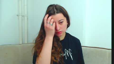 helen_adams_ online show from December 9, 4:34 am