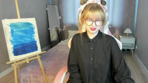 Snapshot of helen_carson chatting on April 21, 2:51 am Helen Carson online show from April 21, 2:51 am