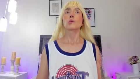 Helen  online show from January 17, 1:05 pm