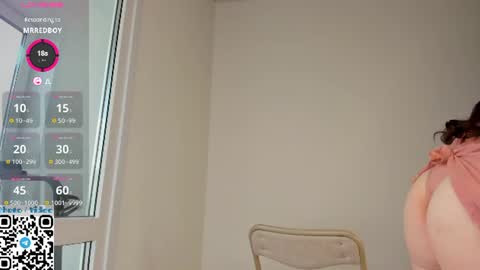 helen_sparkk online show from June 13, 1:14 am