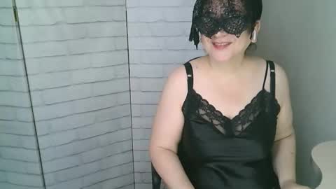 Helen online show from March 31, 5:41 am