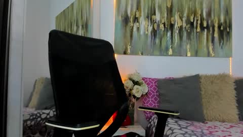 Helena Santos  online show from October 23, 12:04 pm