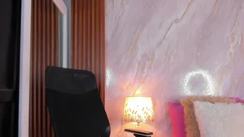 Helena Santos  online show from April 8, 11:21 am