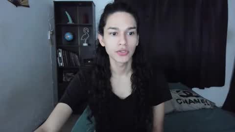 Snapshot of helena_spellman chatting on May 25, 12:05 am helena_spellman online show from May 25, 12:05 am