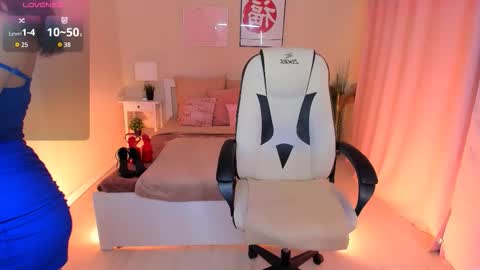 Helena online show from November 28, 1:58 pm