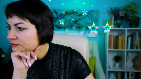 helenbeler online show from January 15, 9:25 am