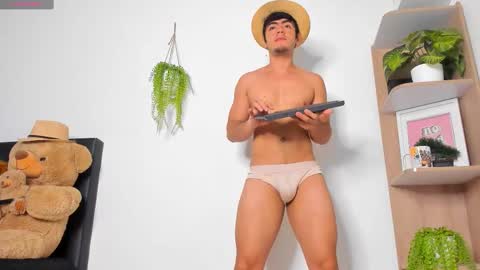 alan y zack online show from November 24, 12:49 pm