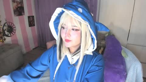 Laura online show from September 13, 2:44 am