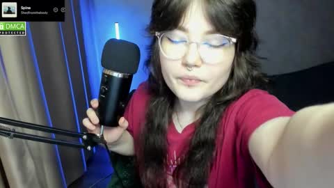 Snapshot of hell_hotline chatting on October 23, 6:28 pm Red online show from October 23, 6:28 pm