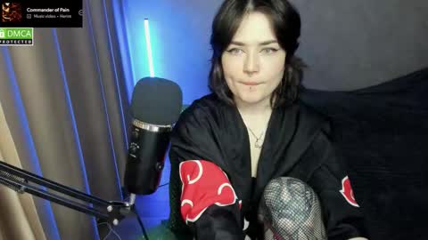 Snapshot of hell_hotline chatting on November 22, 6:29 pm Red online show from November 22, 6:29 pm