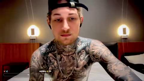 Snapshot of hellacozy chatting on July 7, 1:30 am hellacozy online show from July 7, 1:30 am