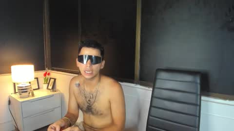 H E L L   AND  D A N T E online show from January 10, 1:29 am