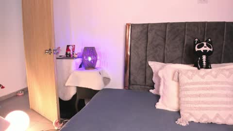 helldy_666 online show from May 15, 1:12 am