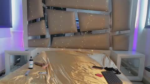 hellen__smith_ online show from June 4, 4:57 pm