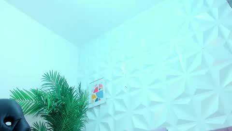 hellen     online show from January 28, 7:10 pm