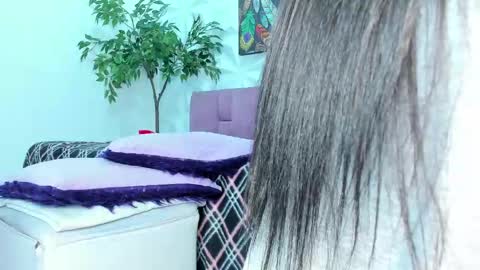 hellen     online show from February 25, 7:36 pm