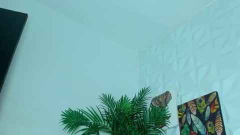 hellen     online show from November 18, 5:17 pm