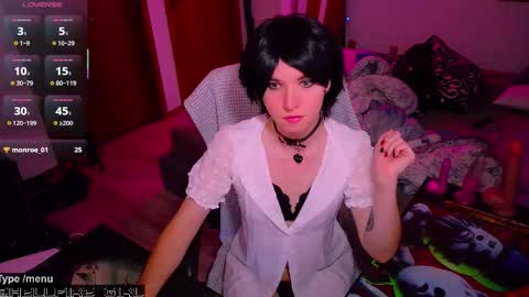 Snapshot of hellfire_girl chatting on October 24, 2:41 am Hayley online show from October 24, 2:41 am