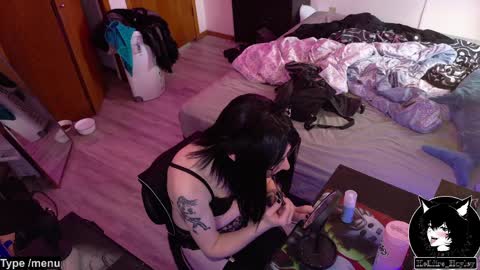 Hayley online show from April 9, 1:05 am