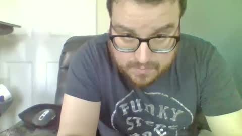 Snapshot of hellflow chatting on April 28, 2:11 pm hellflow online show from April 28, 2:11 pm