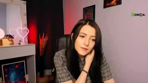 Helli online show from March 7, 8:11 pm