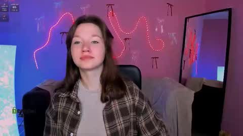 Helli online show from March 13, 8:26 pm