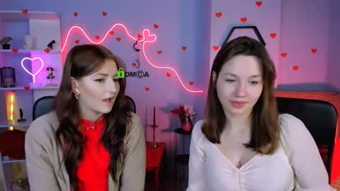 Helli online show from March 14, 8:14 pm