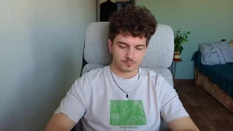 Remy online show from April 3, 4:32 am