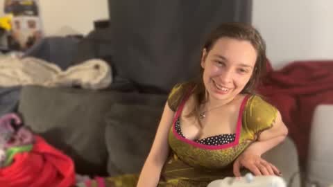 Katie 3 online show from April 9, 6:24 pm