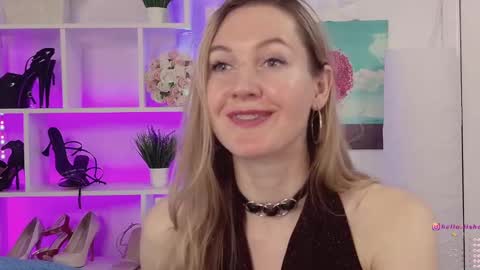 Alisia  Monday to Friday from 10 am to 4 pm GMT 2 online show from January 28, 2:10 pm