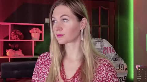 Alisia  Monday to Friday from 10 am to 4 pm GMT 2 online show from October 22, 8:03 am