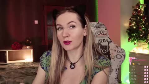 Alisia  Monday to Friday from 10 am to 4 pm GMT 2 online show from January 14, 9:15 am