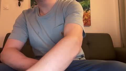 hellohowareyou66 online show from December 15, 6:17 am