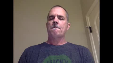 Snapshot of helloitsme969 chatting on October 27, 4:11 pm helloitsme969 online show from October 27, 4:11 pm