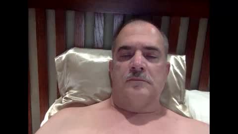 Snapshot of helloitsme969 chatting on May 30, 7:44 pm helloitsme969 online show from May 30, 7:44 pm