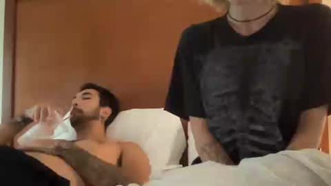 Snapshot of hellok1tty666 chatting on June 27, 11:48 am Luci online show from June 27, 11:48 am