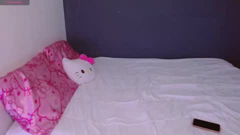 Snapshot of hellokitty_valery1 chatting on October 26, 3:45 am hellokitty_valery1 online show from October 26, 3:45 am