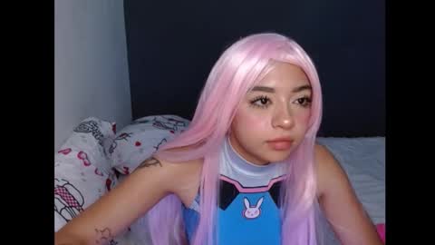 Snapshot of hellokitty_valery1 chatting on December 15, 9:46 am hellokitty_valery1 online show from December 15, 9:46 am