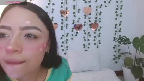 hellokitty_valery1 online show from April 15, 1:01 am