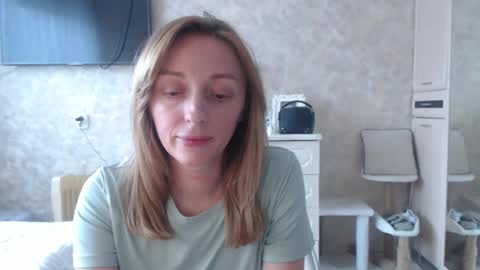 Snapshot of hellokittykaty chatting on February 26, 7:29 am Victory online show from February 26, 7:29 am