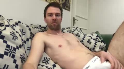 Snapshot of hellolucas69 chatting on January 31, 10:10 pm Lucas online show from January 31, 10:10 pm