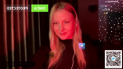 Snapshot of hellyriddle chatting on February 2, 7:25 pm DeleteyourSadness online show from February 2, 7:25 pm