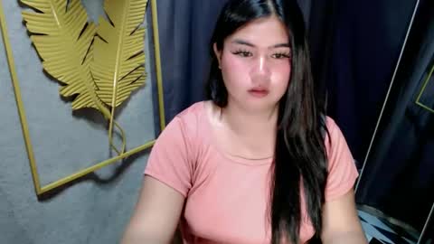 Snapshot of heluv_tiara chatting on September 18, 3:14 pm tiara tine online show from September 18, 3:14 pm