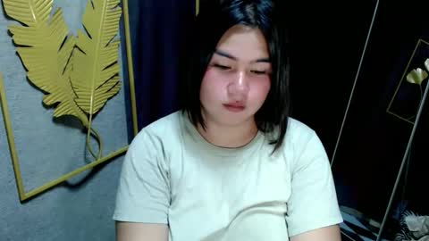 Snapshot of heluv_tiara chatting on September 23, 2:20 pm tiara tine online show from September 23, 2:20 pm