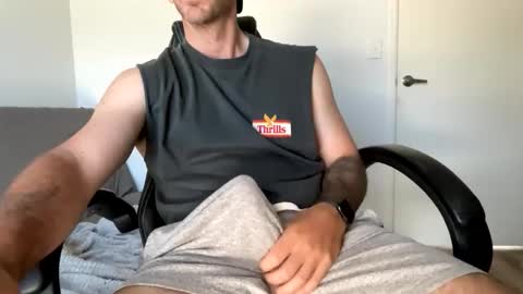 Hendo online show from December 18, 3:23 am