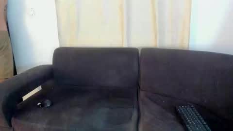 Snapshot of henrik_senn chatting on October 7, 11:35 pm henrik_senn online show from October 7, 11:35 pm