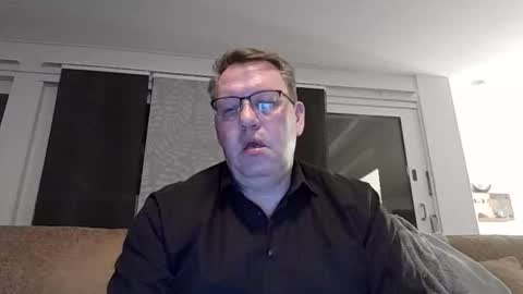 Snapshot of henrikrp1971 chatting on January 12, 11:10 pm henrikrp1971 online show from January 12, 11:10 pm