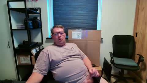 Snapshot of henrikrp1971 chatting on February 27, 1:55 pm henrikrp1971 online show from February 27, 1:55 pm