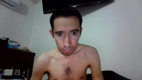 Snapshot of henry0902 chatting on January 25, 1:54 am Henry online show from January 25, 1:54 am