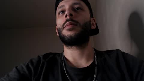 HenryAxe online show from April 2, 9:07 am